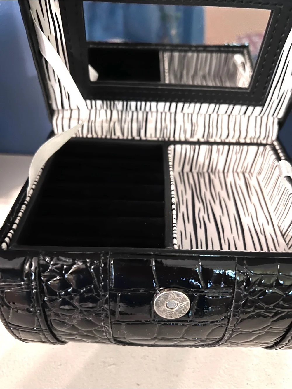 Black Faux-Croc Travel Barrel Jewelry Box with Zebra Lining